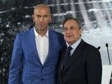 New Real Madrid manager Zinedine Zidane poses with president Florentino Perez on January 4, 2016