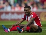 Jermain Defoe reacts to a missed opportunity against Manchester United on April 9, 2017